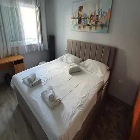 Spacious Steps From The Beach, With Private Terrace And Grill Διαμέρισμα *